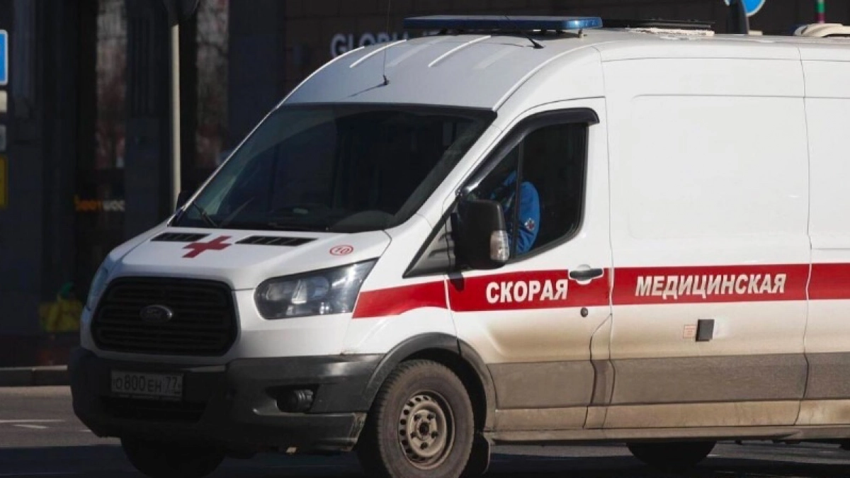 В аварии на Окружной пострадала молодая девушка-мотоциклистка