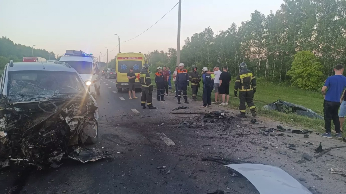 Появились снимки с места смертельной аварии возле поселка ЗИФ