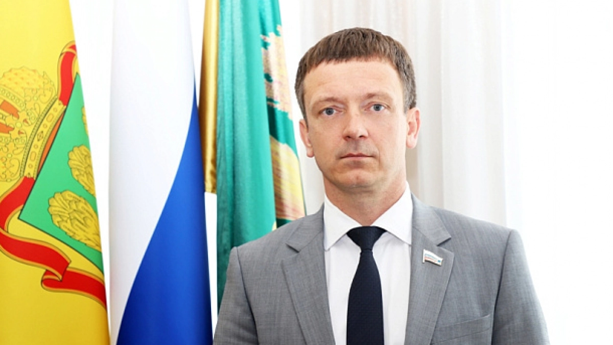 Глава Пензенской гордумы поздравил медработников с профессиональным праздником