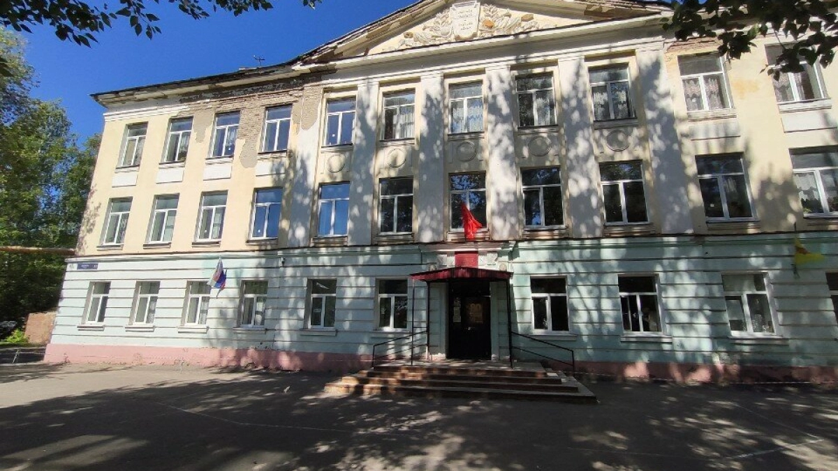 Выпускники Пензенского медколледжа получили дипломы и открыли "капсулу времени"