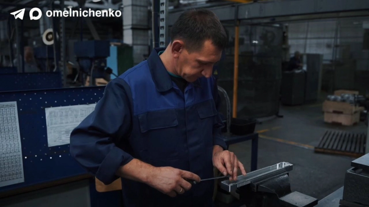 Пензенский слесарь покорил сердца жюри в проекте «Гордость»
