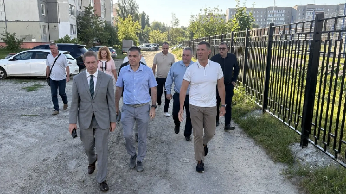 Глава Пензы устроил утренний объезд и наказал нерадивые УК и бизнес