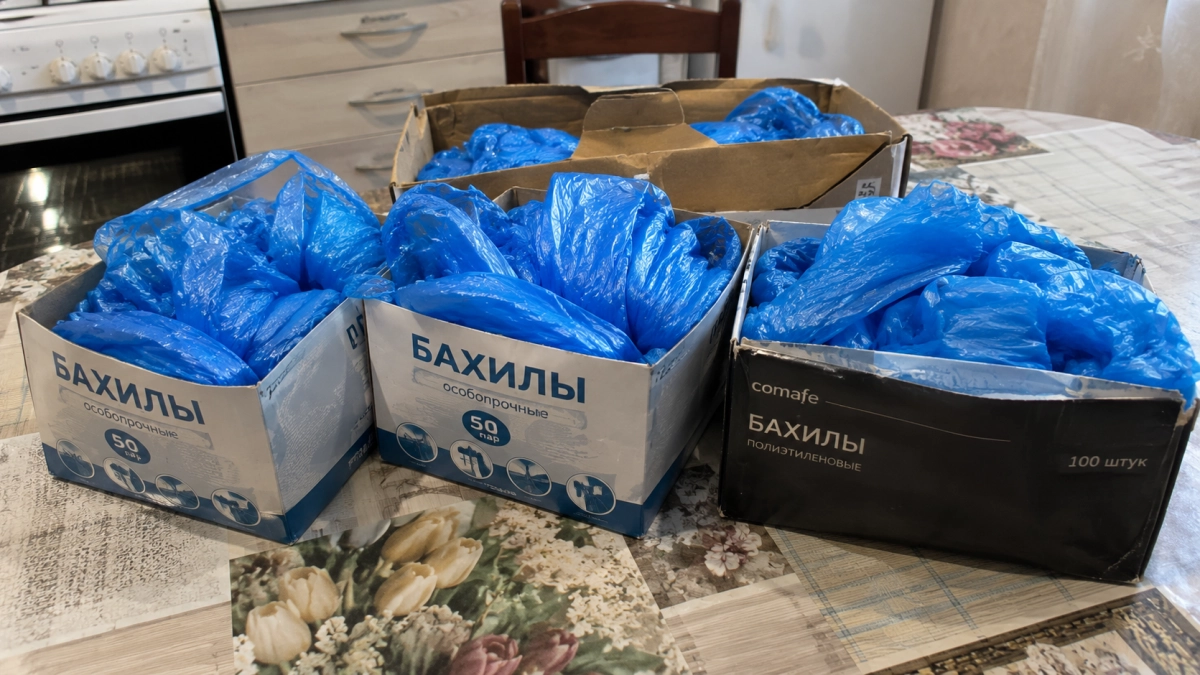 Выношу с Озон бахилы коробками, но на ноги не надеваю: 2 простые хитрости на кухне и на даче - избавилась от деликатных проблем 