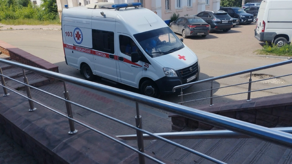 В больнице Пензы скончалась девушка после ДТП с реанимобилем