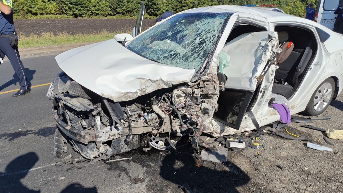 Спасатели показали жуткие кадры аварии с КАМАЗом на трасс Р-158 в Пензенском районе