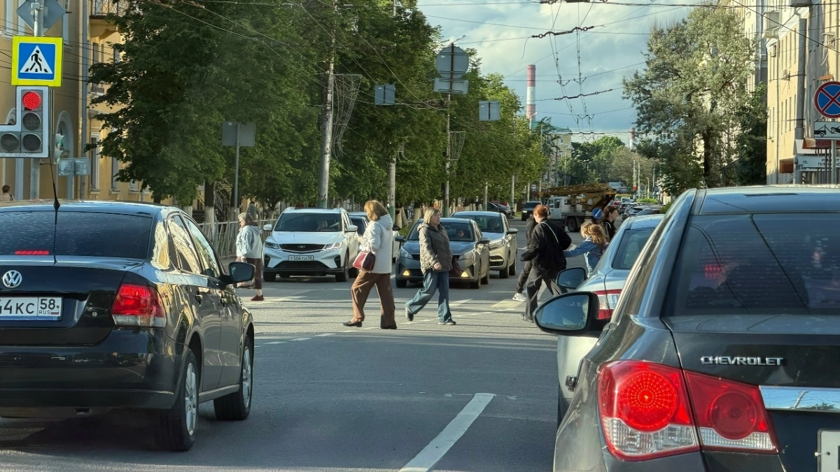 На Пролетарской в Пензе отключили светофор для монтажа «кососвета»