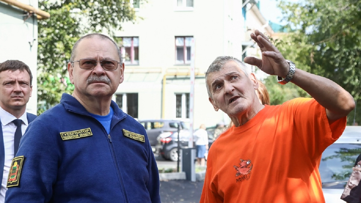 Двор на улице Кирова в Пензе отремонтировали за 10 млн рублей, жители просят новые фонари и карусели