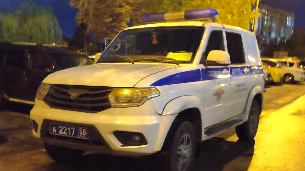 Никольчанин пригрозил возлюбленной убийством пинцетом за попытку уйти от него
