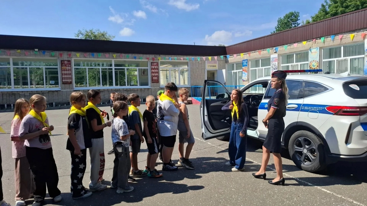 Пензенские полицейские устроили детям урок безопасности в санатории «Нива»
