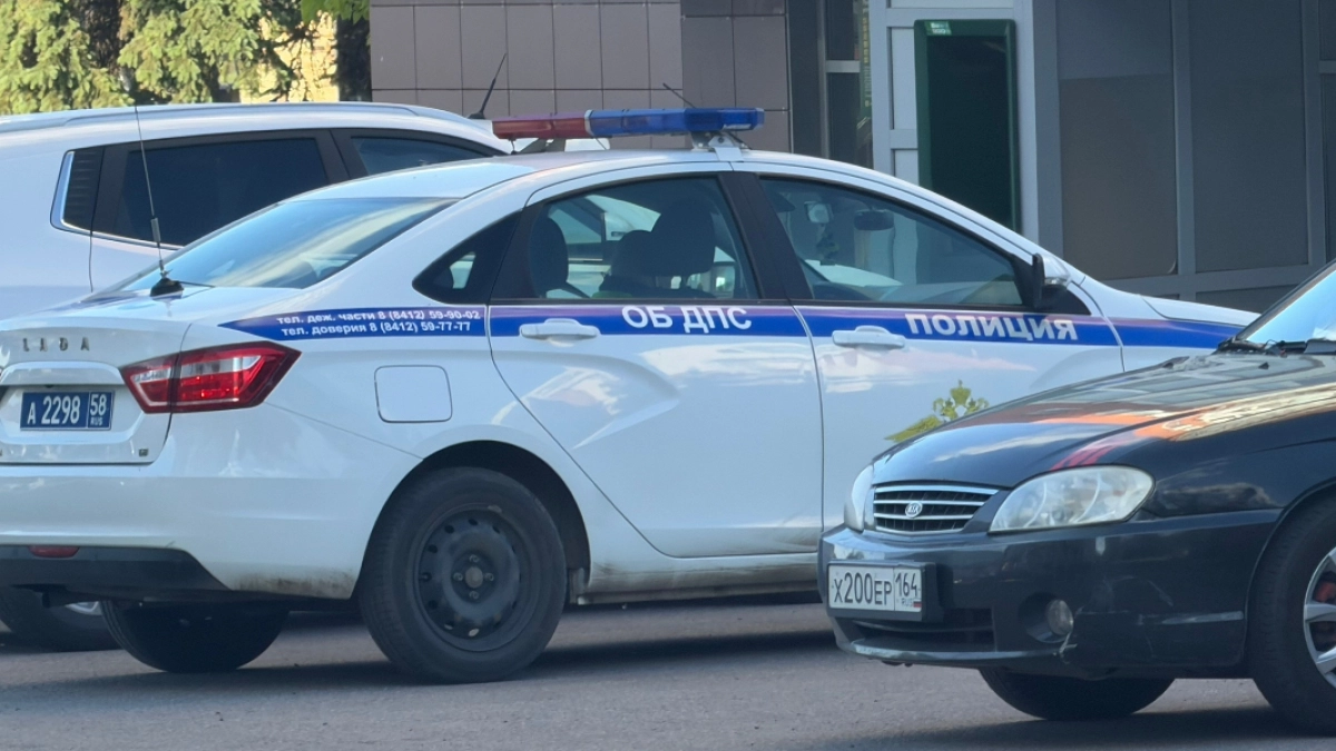 В Пензе разыскивают очевидцев ДТП на ул. Генерала Глазунова