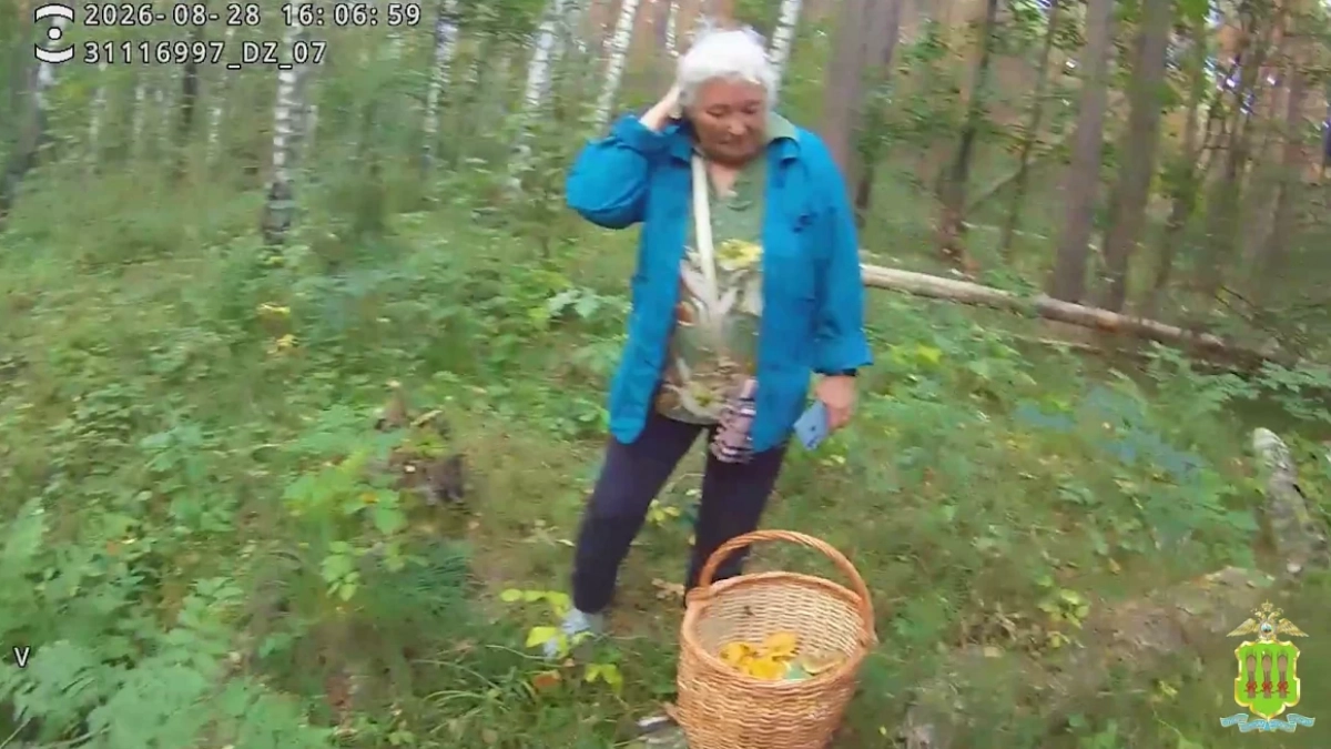 Полицейский из Пензы применил лесную смекалку, чтобы спасти 80-летнюю бабушку