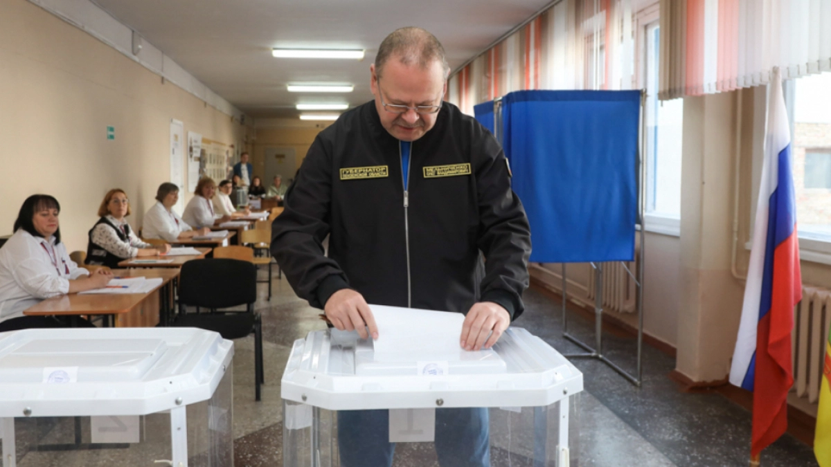 Олег Мельниченко отдал свой голос на выборах депутатов Государственной Думы РФ и главы региона