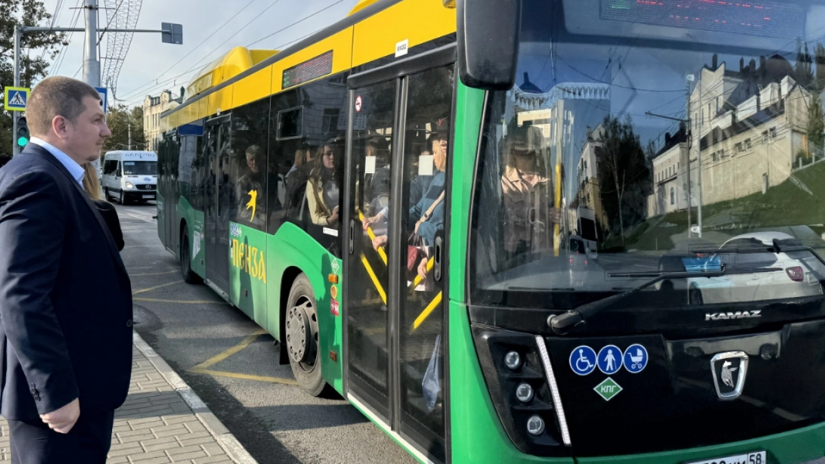 В Пензе общественники проверили новые автобусы, поступившие в рамках нацпроекта