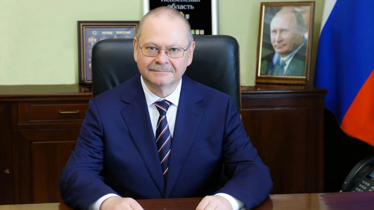 Олег Мельниченко поздравил пензенских педагогов с Днем учителя
