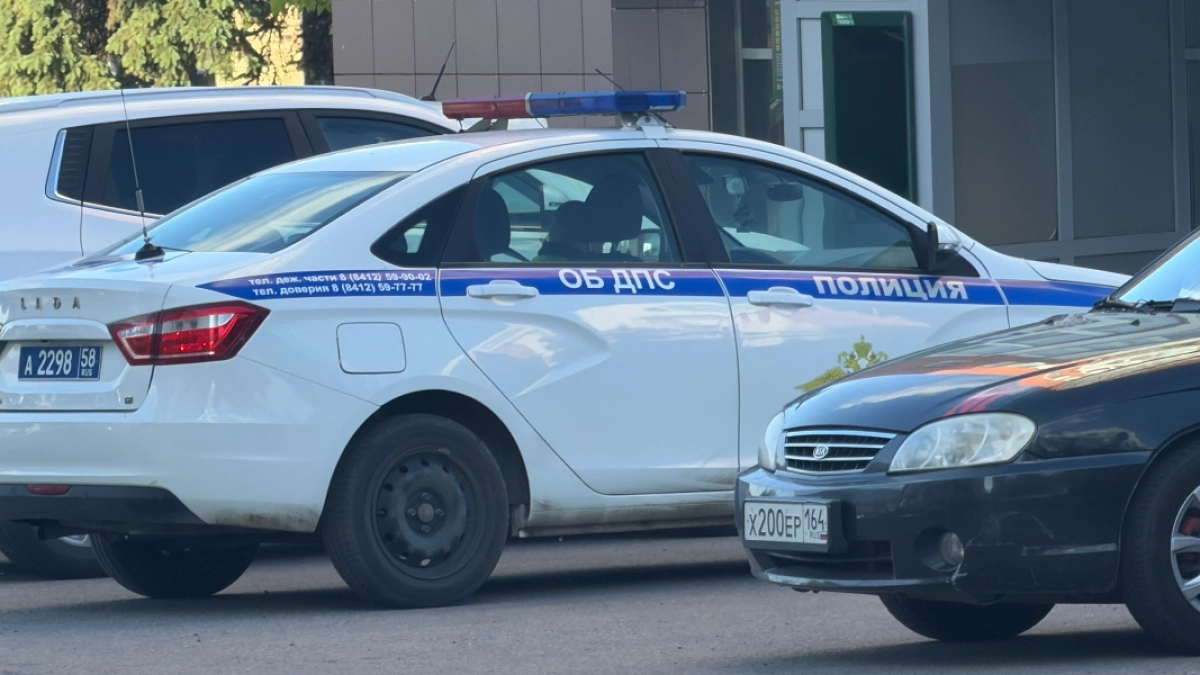В Пензе мотоциклист серьезно пострадал после аварии с троллейбусом