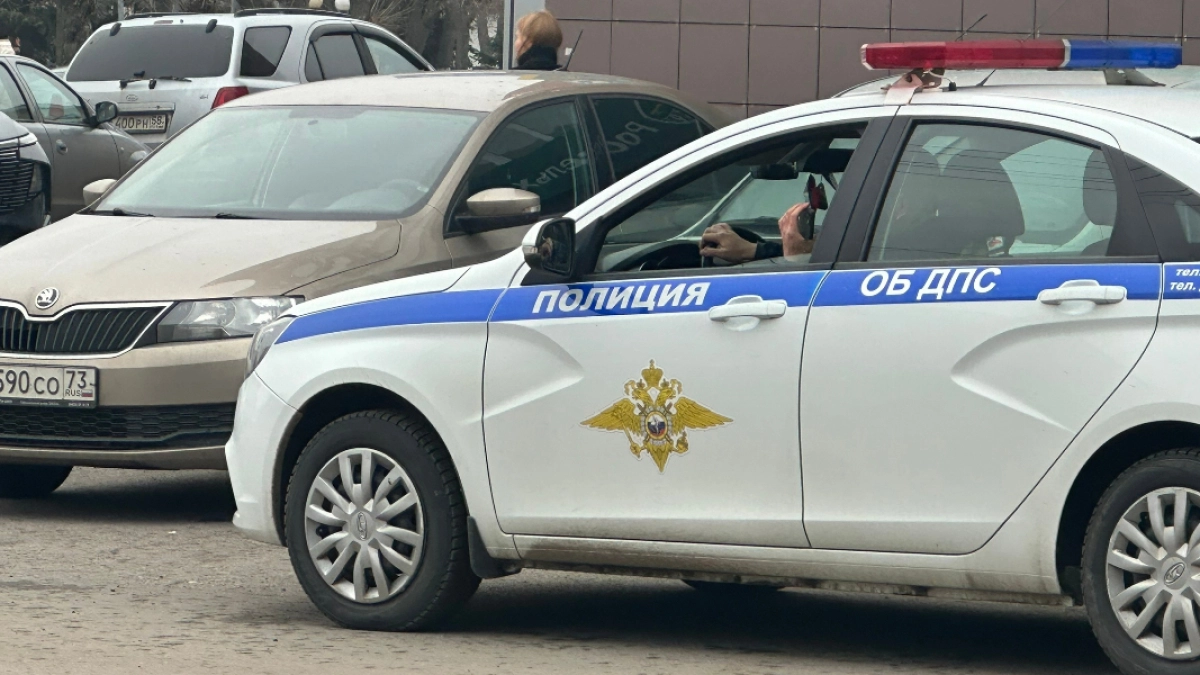В Пензе разыскивают одного из участников ДТП на ул. Ладожской
