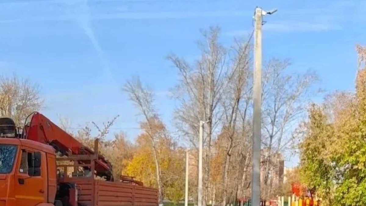В Пензе завершили обустройство уличного освещения на спортплощадке по ул. Вадинской