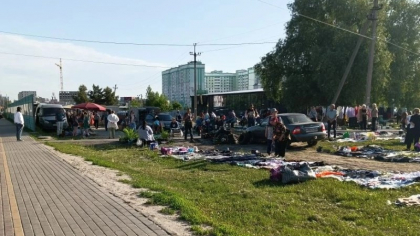 В Терновке ограждают блошиный рынок