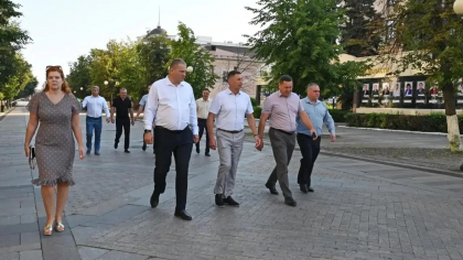 Олег Денисов подключает бизнес к спасению «уставших» пензенских клумб