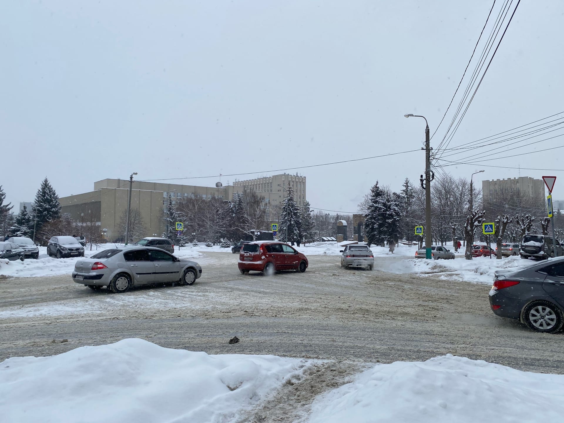 Сотни жалоб: пензенцы требуют от Мельниченко убрать дворы от снега