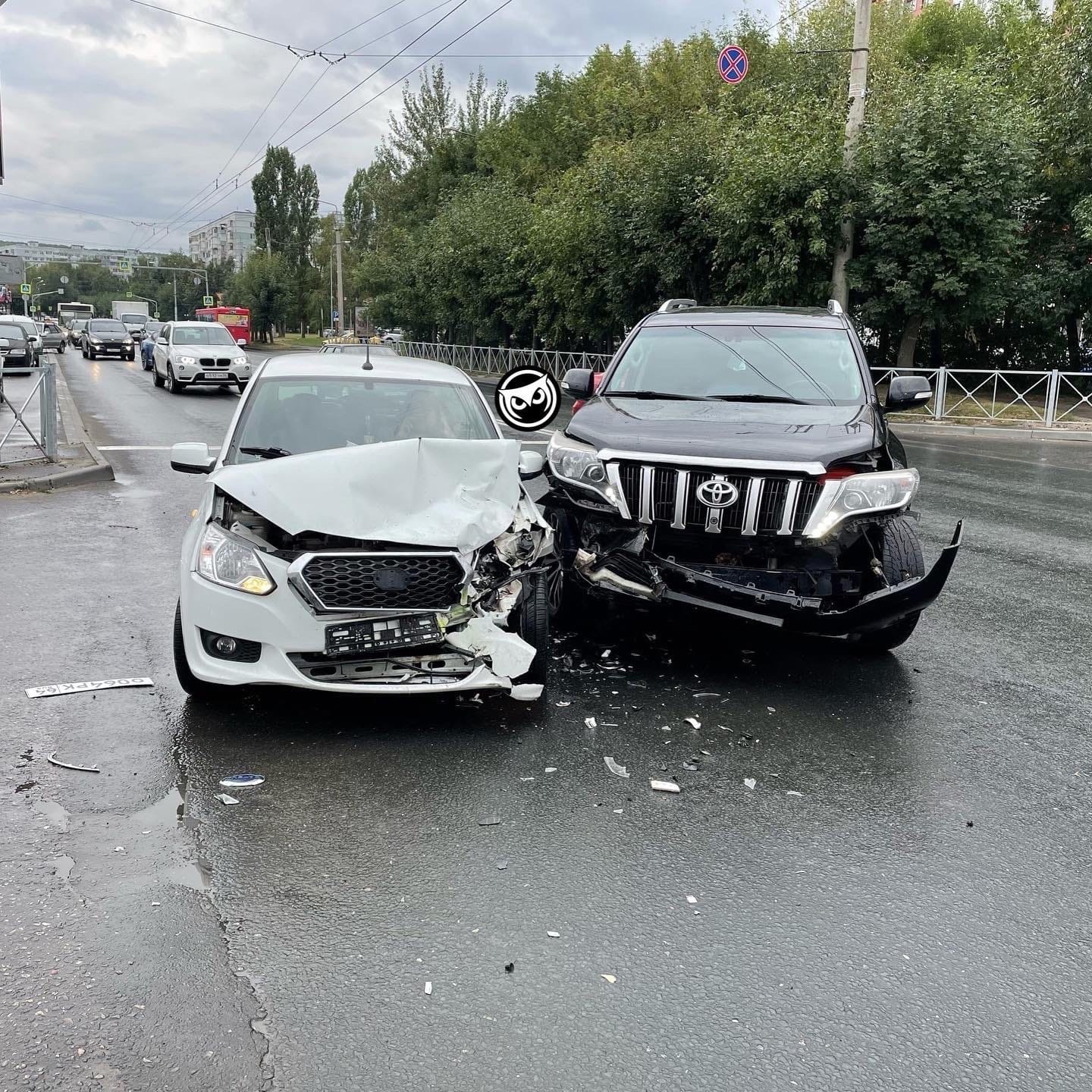 В Пензе на улице Тернопольской произошло серьезное ДТП