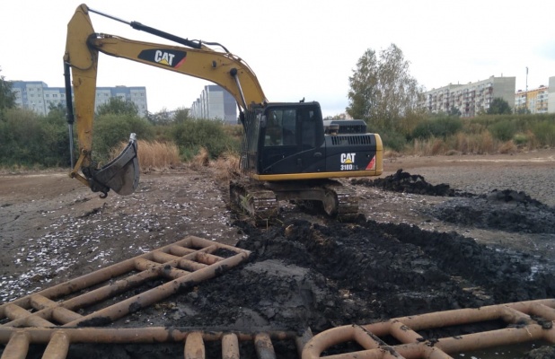 В Пензе ведутся работы по очистке пруда в Арбеково