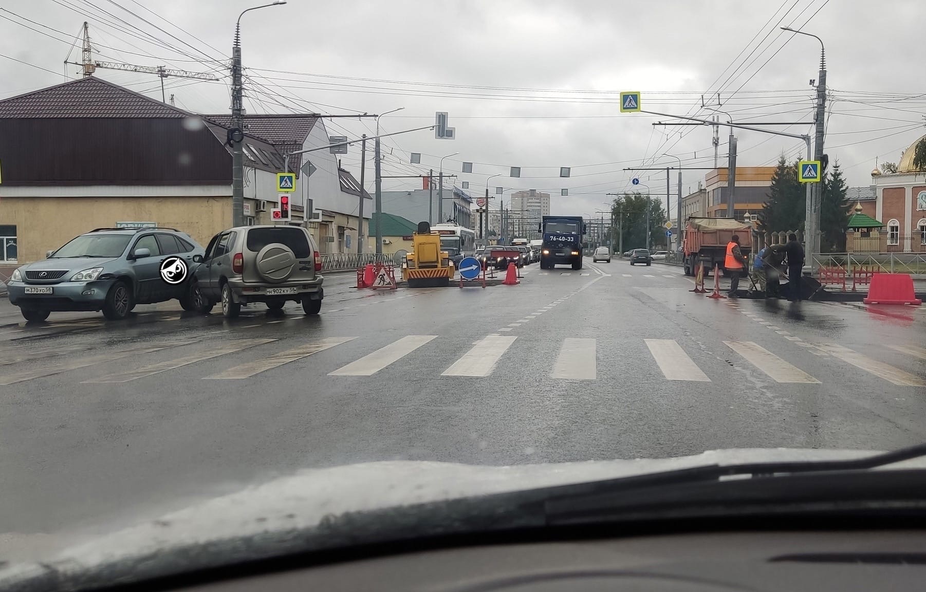 Пензенская Терновка снова стоит в пробке из-за аварии и дорожных работ 