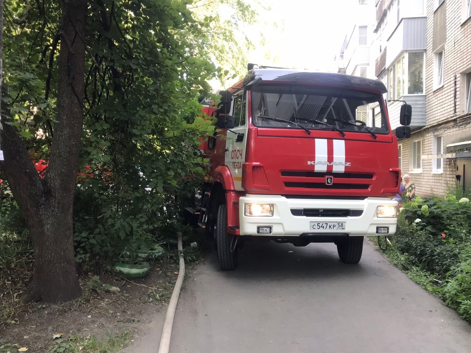 В Кузнецке Пензенской области из пожара спасли 9 человек, 4 из них - дети