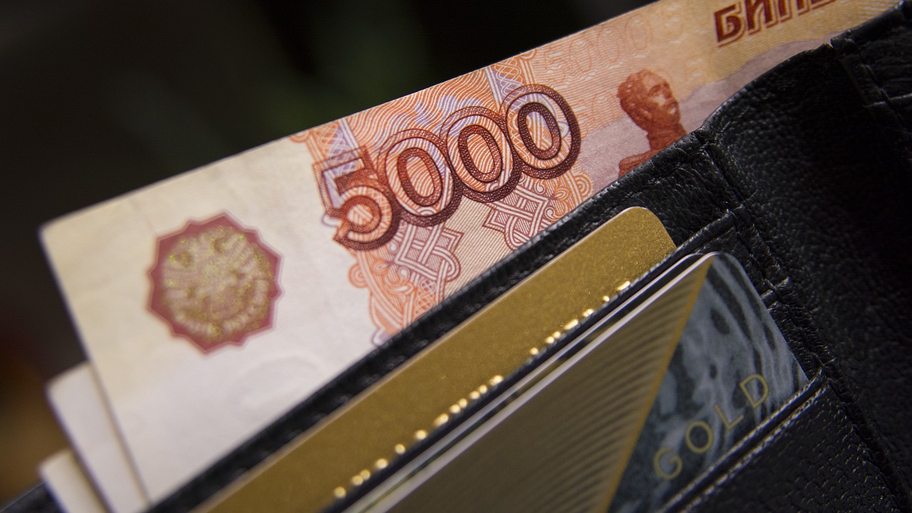 Россиянам выплатят 20 тысяч рублей в начале октября. Нужно срочно подать заявление 