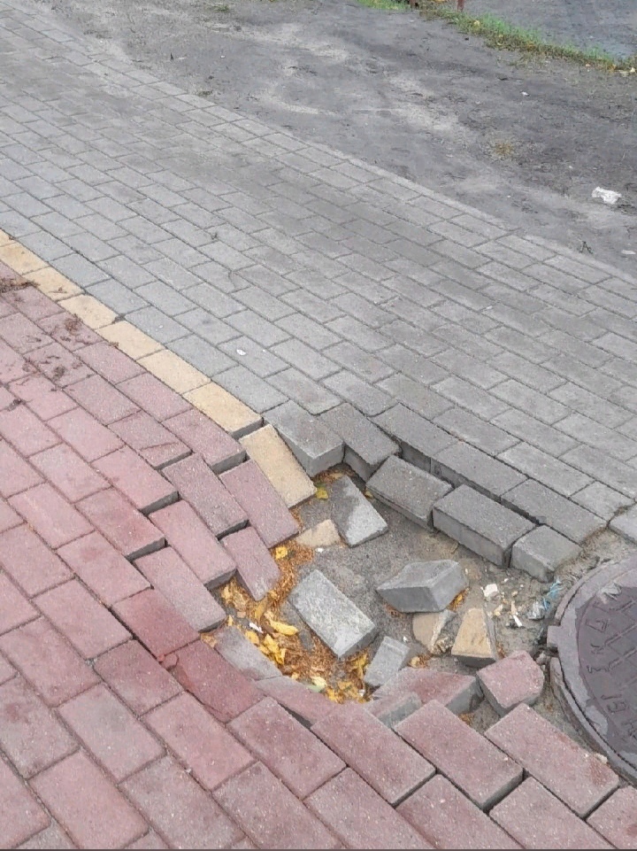 В пензенской Терновке обрушился тротуар 