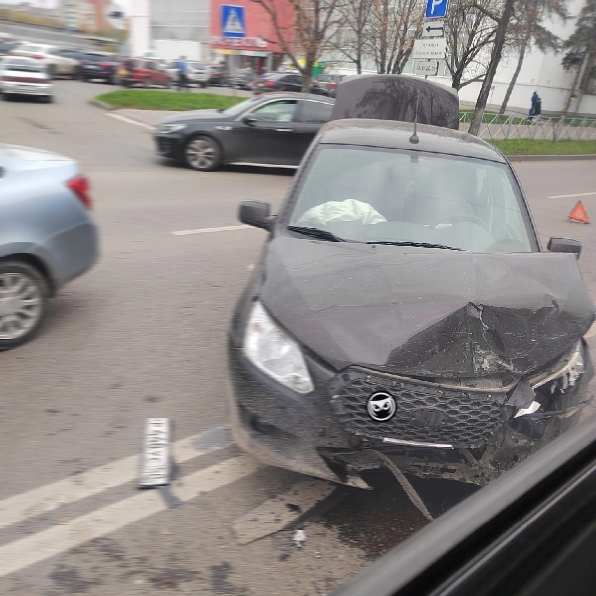 Очевидцы сообщают о жестком ДТП на Суворова в Пензе