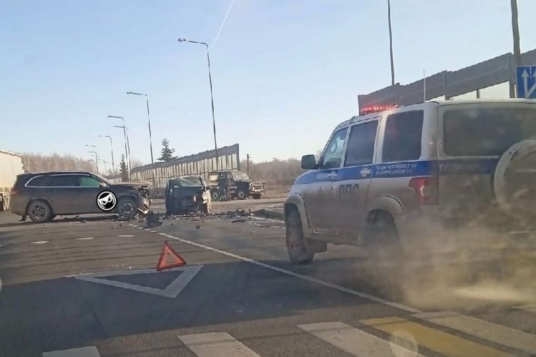 В Пензенской области на выезде из Мокшана лоб в лоб столкнулись два автомобиля