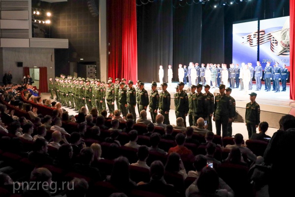 Пензенский губернатор поручил возродить молодежный отряд содействия полиции "Тигр"