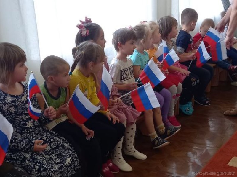 Пензенцы приняли участие в открытии детсада в Пологовском районе