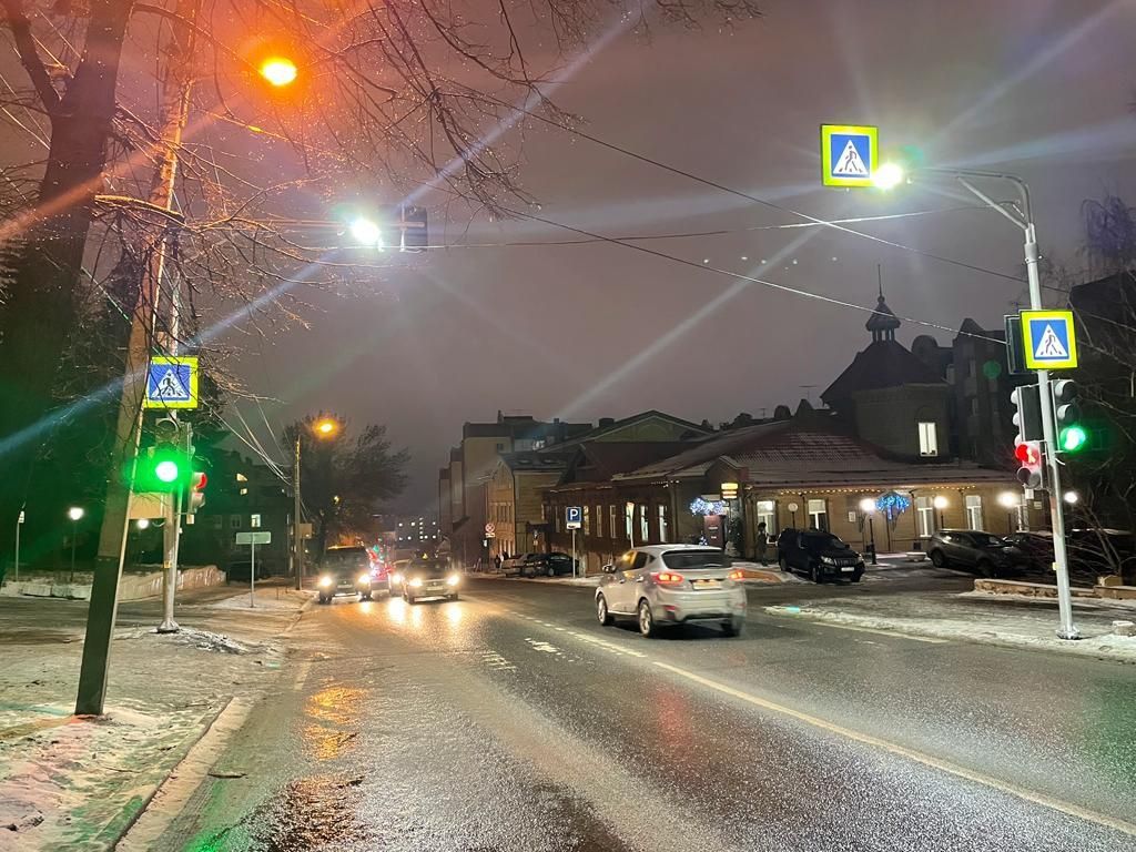 В Пензе на Володарского установили новый светофор