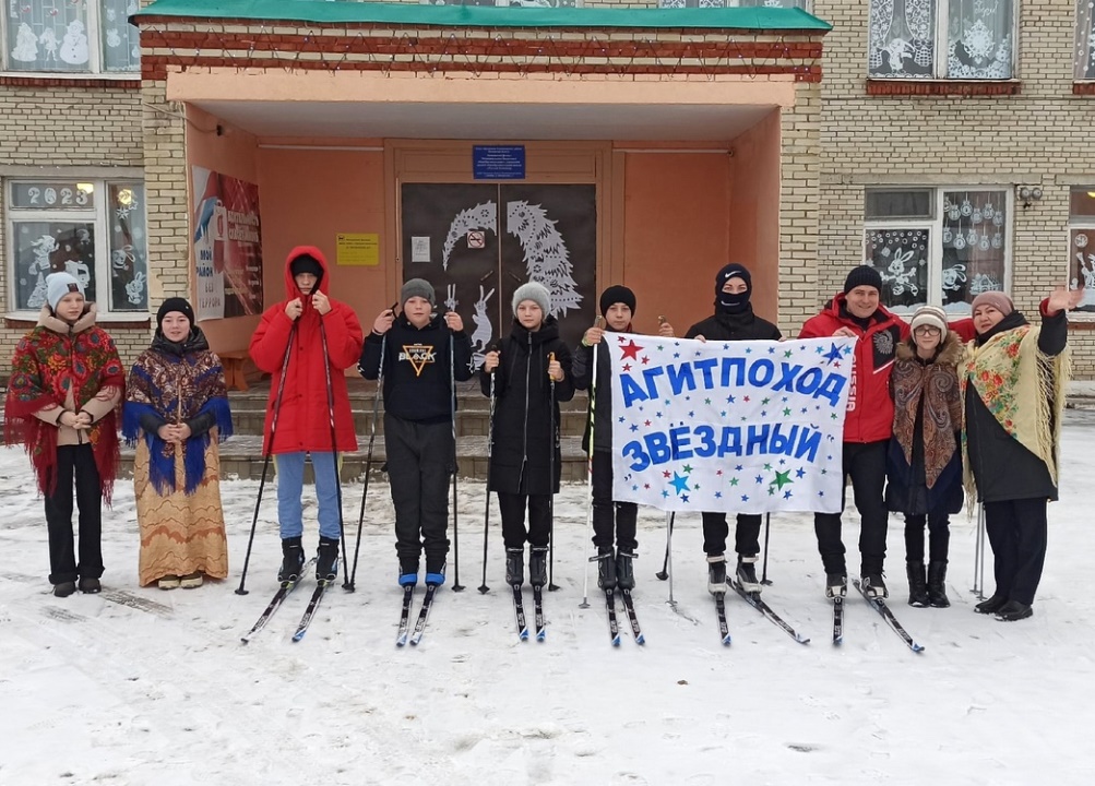 500 школьников Пензы стали участниками лыжного агитпохода 