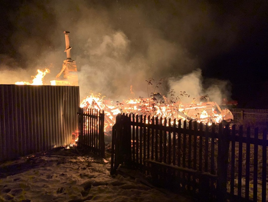 В Шемышейском районе пожар в частном доме унес жизнь мужчины 