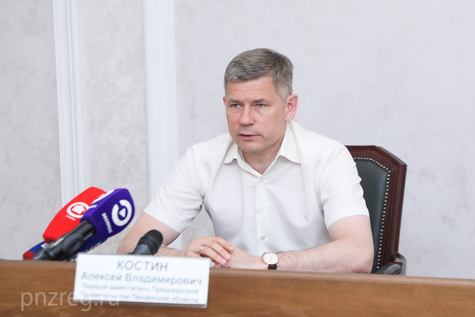 Зампред правительства Пензенской области Алексей Костин был понижен в должности