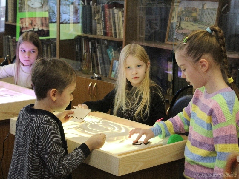 В городской библиотеке запустили серию квизов для семей с детьми Пензы 