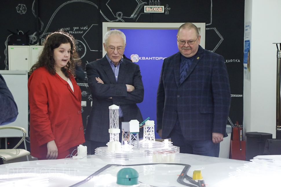 Григорий Рапота и Олег Мельниченко посетили детский технопарк в Пензе