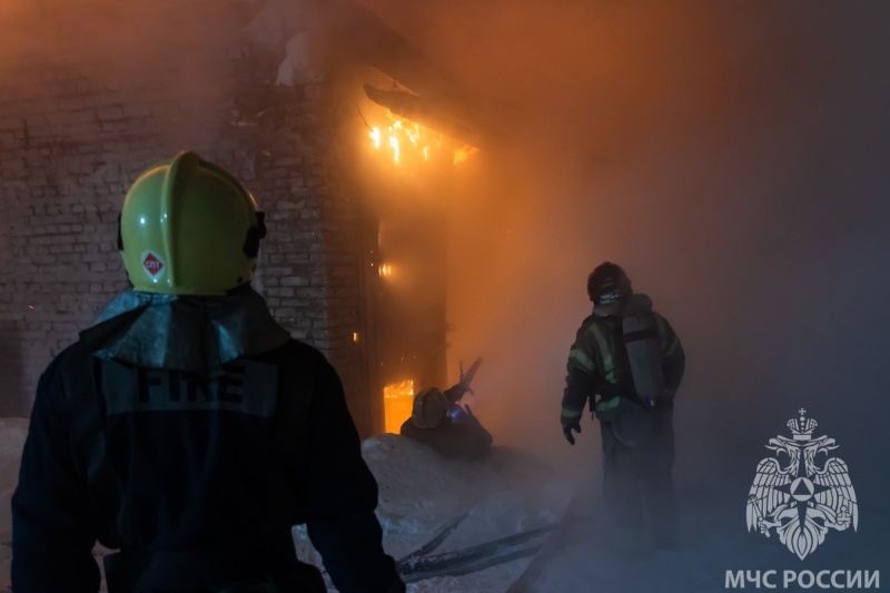 За ночь в Пензенской области произошло два пожара