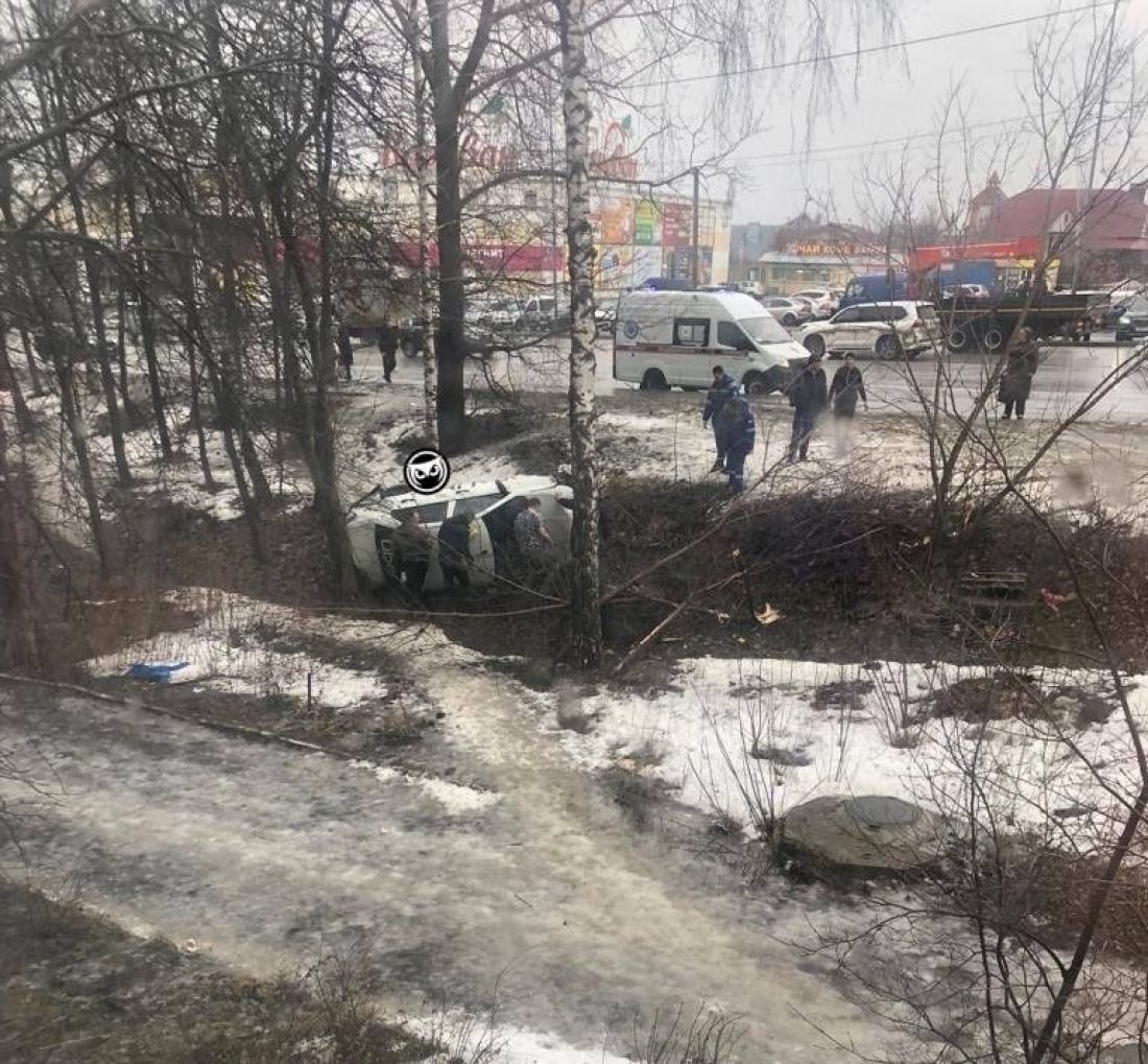 Опубликованы фото с места смертельного ДТП на улице Кижеватова в Пензе