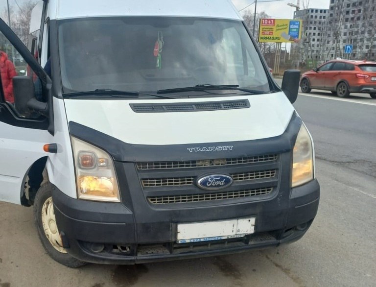 Сотрудники ДПС в Пензе остановили микроавтобус, который вез 17 детей не по правилам