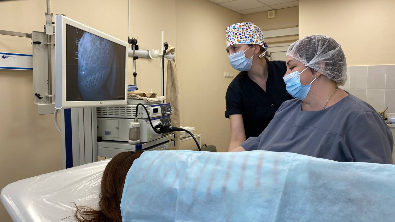 В Пензе врачи провели уникальную операцию 76-летней пациентке с прогрессирующим склерозом