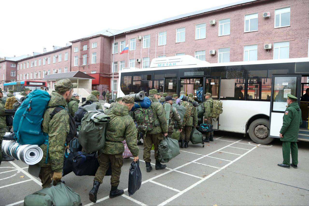 Минимум 400 человек призовут на военные сборы в Пензенской области