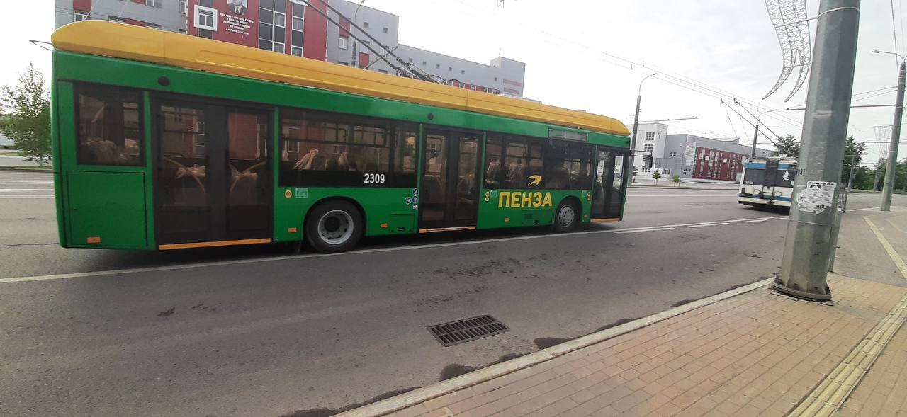 В Пензе новые троллейбусы на автономном ходу начали развозить пассажиров