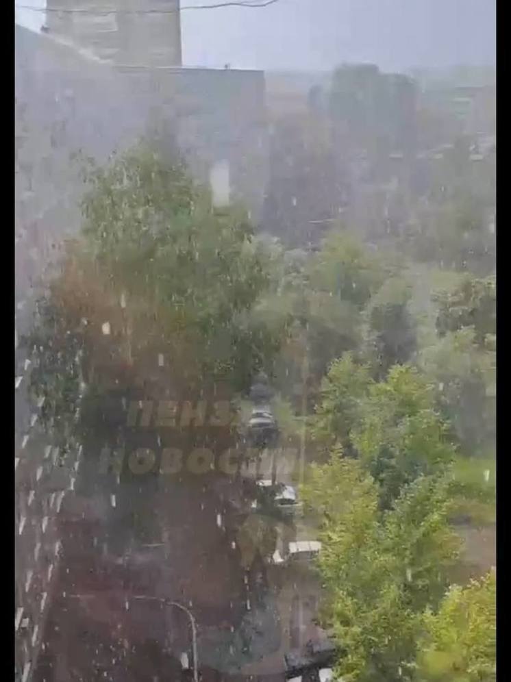 8 июня на пензенский микрорайон Арбеково обрушился град и ливень