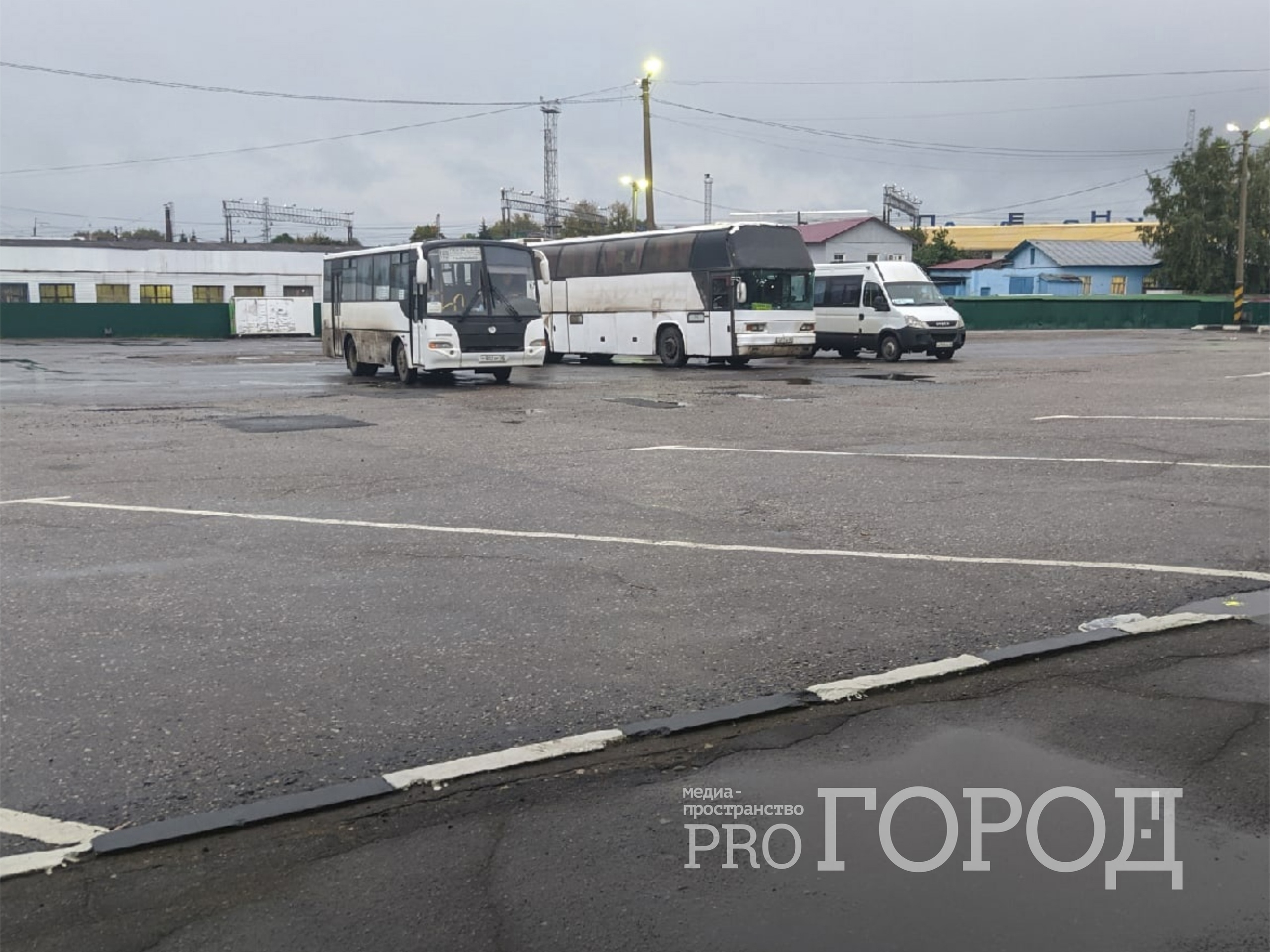 Олег Мельниченко рассказал о планах по закупке 79 автобусов для межмуниципальных перевозок