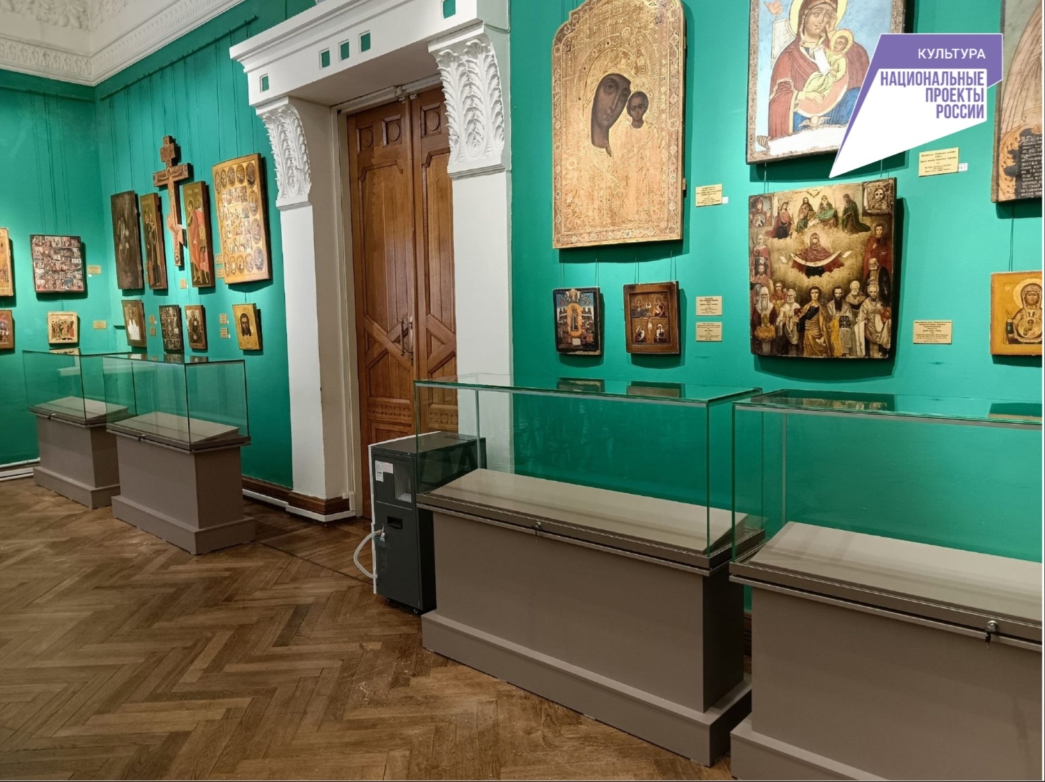 Более 40 новых витрин для экспонатов поступило в Пензенскую картинную галерею 