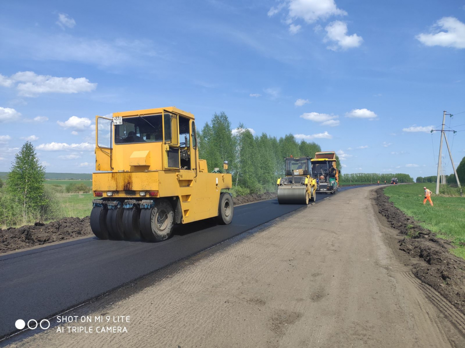 За 33 миллиона рублей отремонтировали дорогу в Сосновоборском районе по БКД 